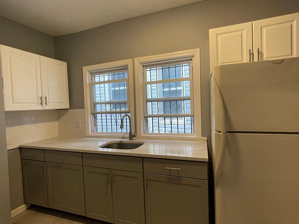 1st image of 61 Seymour Ave APT 1
