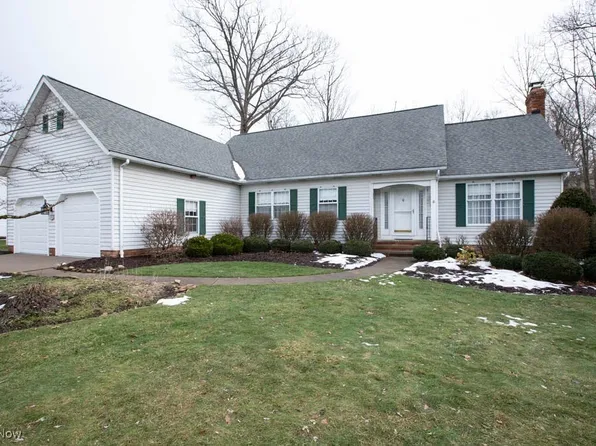 7861 Mountain Ash Dr, Mentor, OH 44060