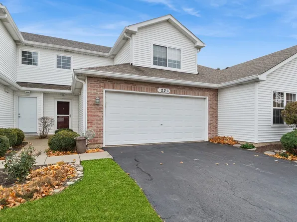 22 Rolling Oaks Rd #C, Sugar Grove, IL 60554