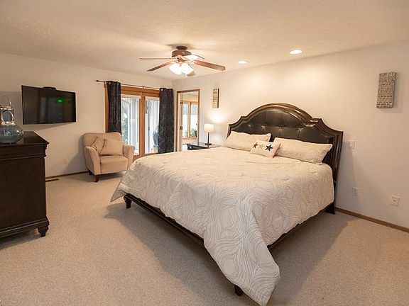 4th image of 22053 Little Brook Way