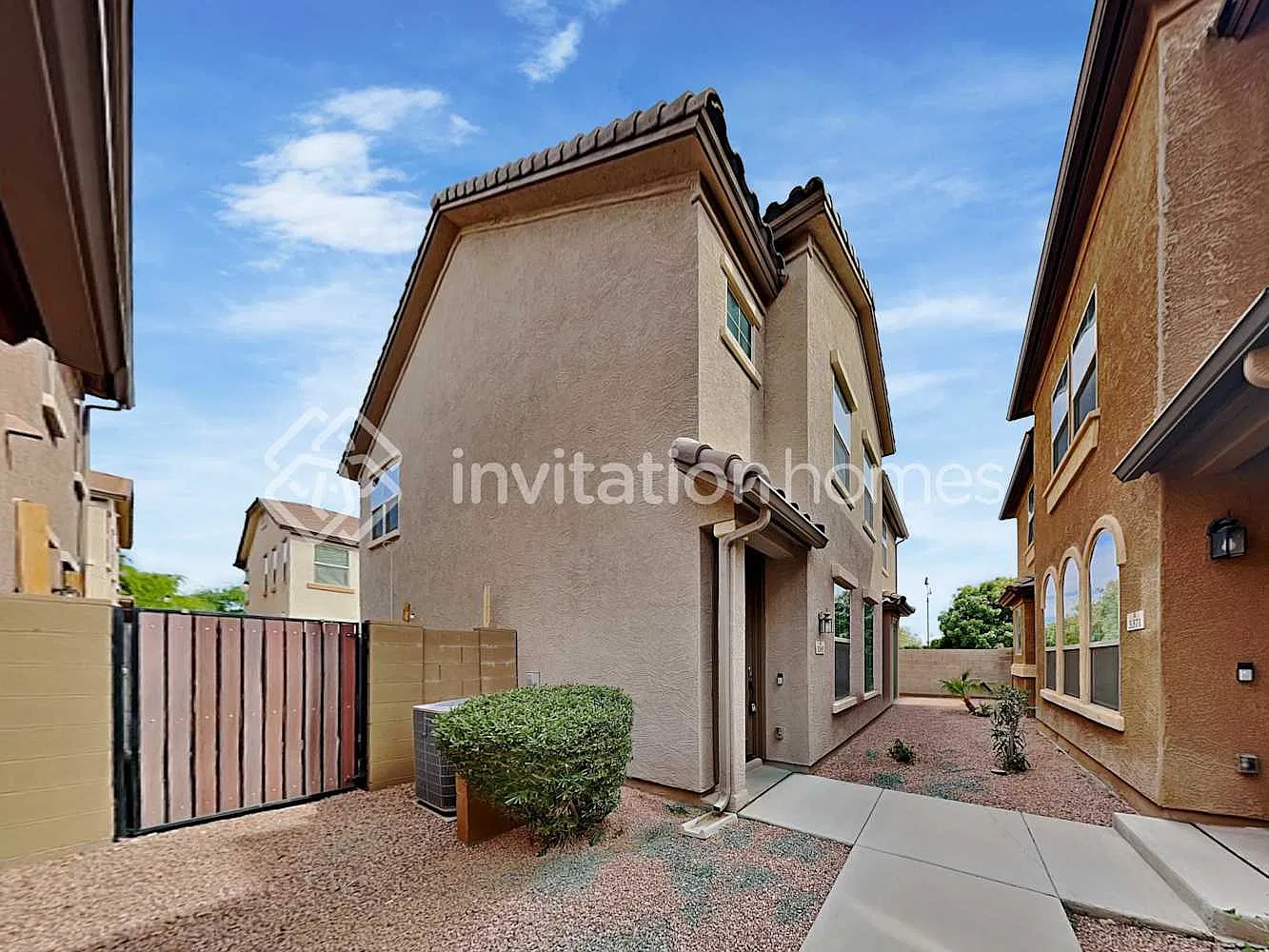3385 E Liberty Ln Gilbert, AZ 85296 — Photo 1