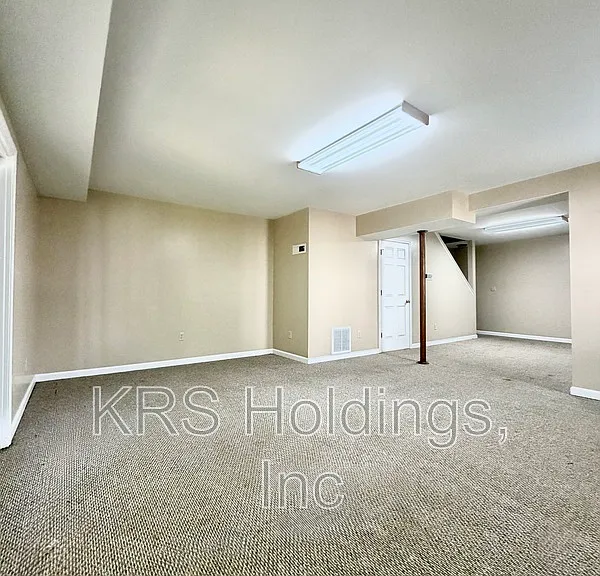 2316 Finch Ct — Photo 12