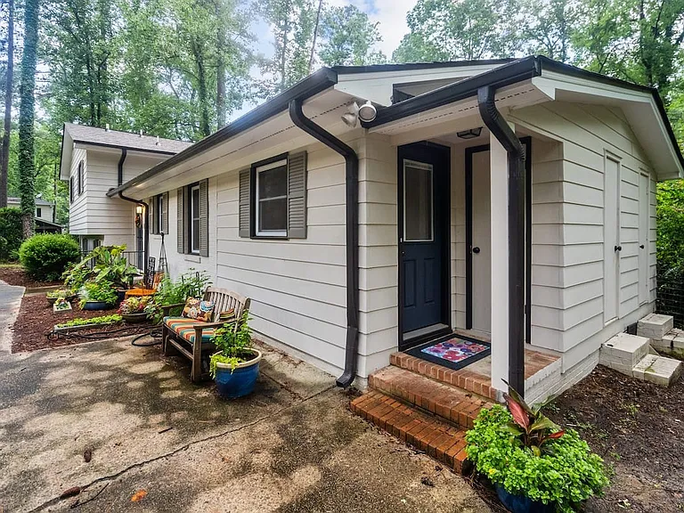 3509 Westglen Rd — Photo 32