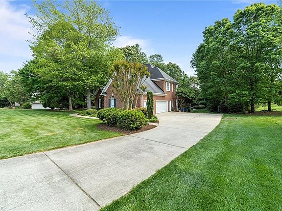 3rd image of 6809 Buckley Dr