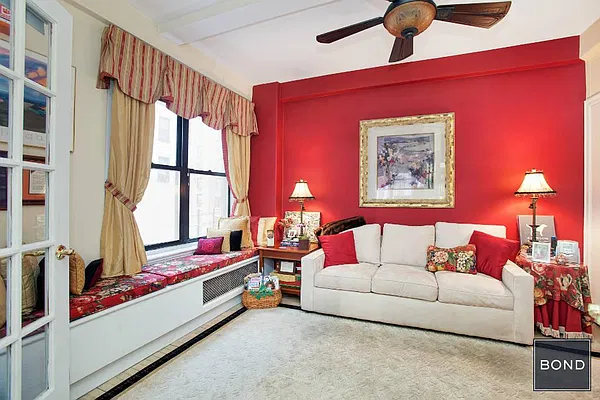 Sold by Bond New York | media 4