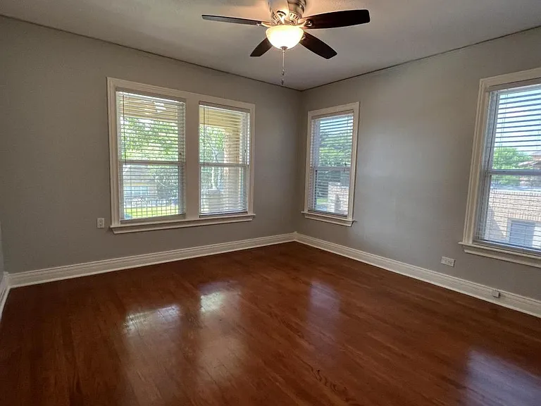 5933 Reiger Ave — Photo 9