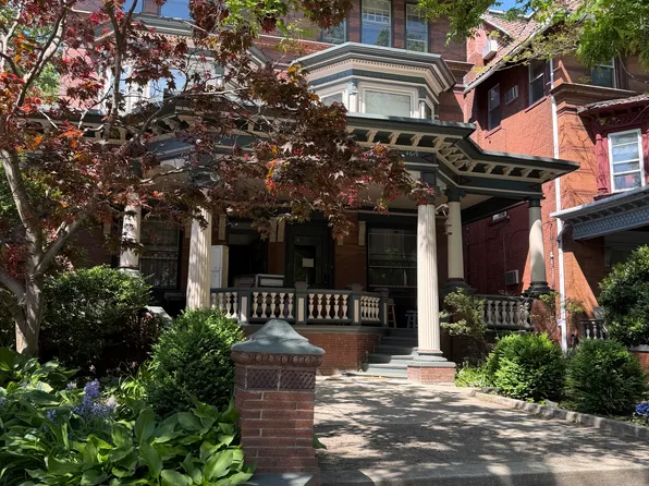 4621 Spruce St, Philadelphia, PA