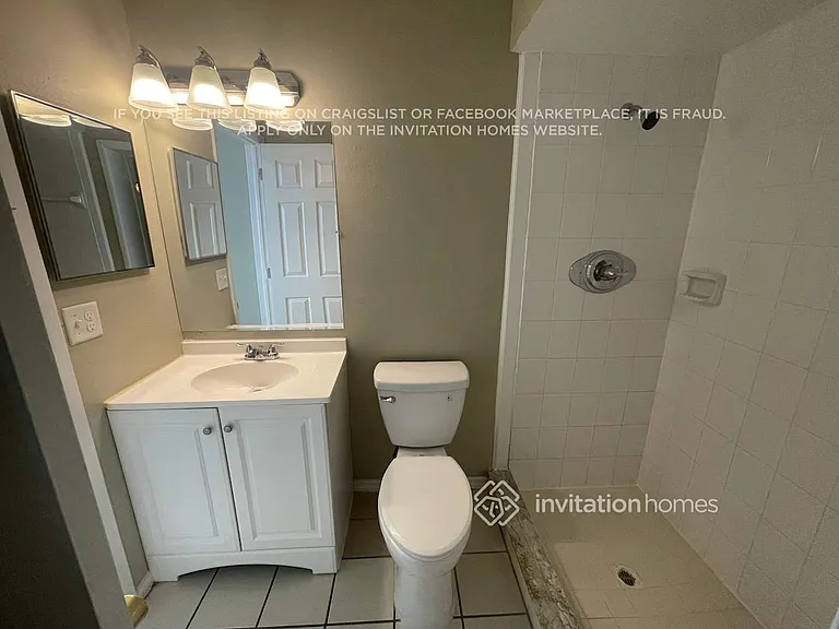 1806 SE 13th St — Photo 16
