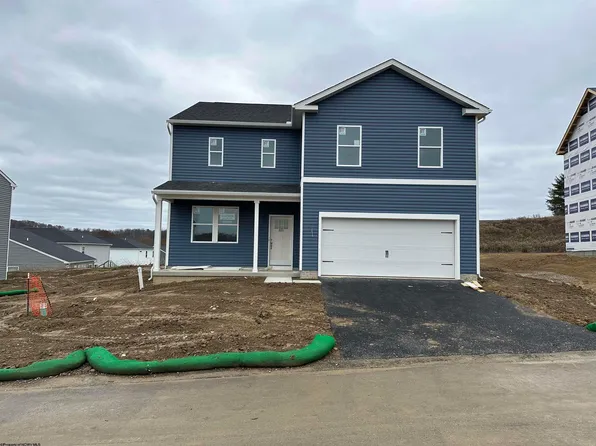 803 Bogey Ln, Maidsville, WV 26541