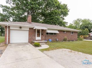404 N Holland Sylvania Rd, Toledo, OH