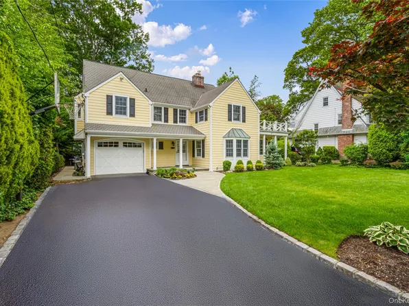 74 Eakins Road, Manhasset, NY 11030