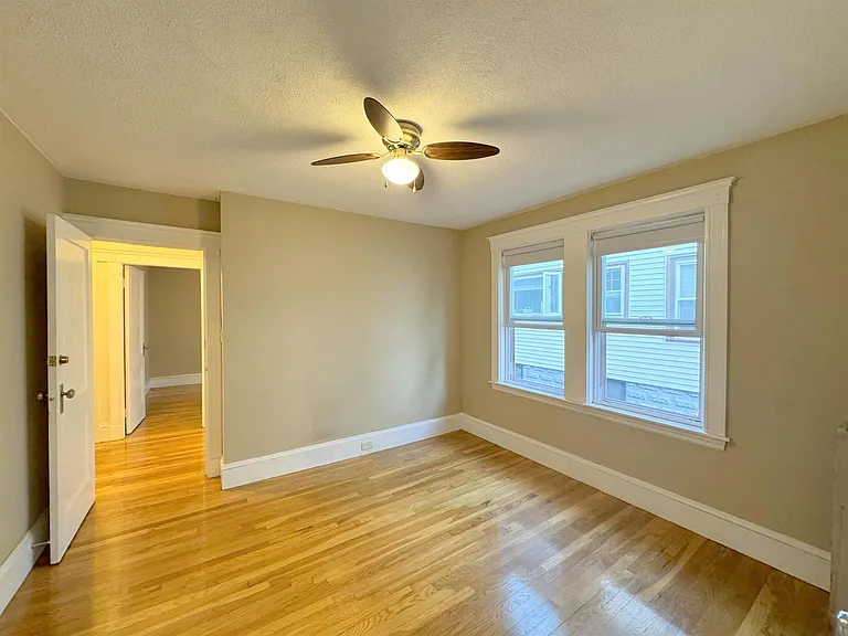 16 Irvington Rd #2 — Photo 7