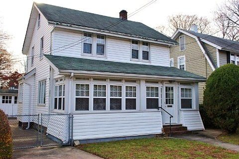 1st image of 17 Conklin Ave