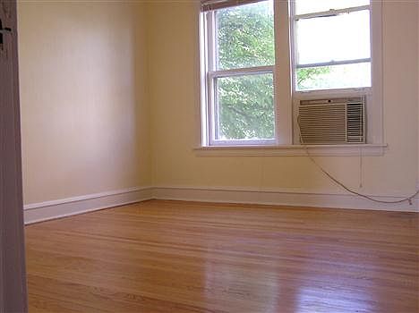 5th image of 5957 N Magnolia Ave