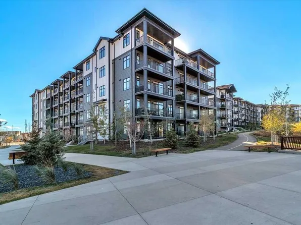 30 S Sage Hill Walk NW #305, Calgary, AB T3R 2A9