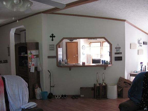 5th image of 204 S 1st St