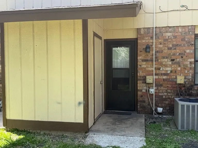 3804 Charolais Dr — Photo 8