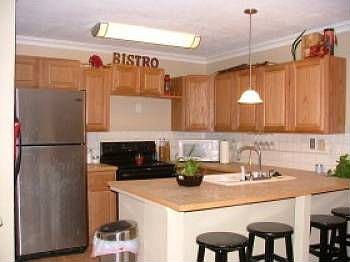 4th image of 5719 Park Pl W