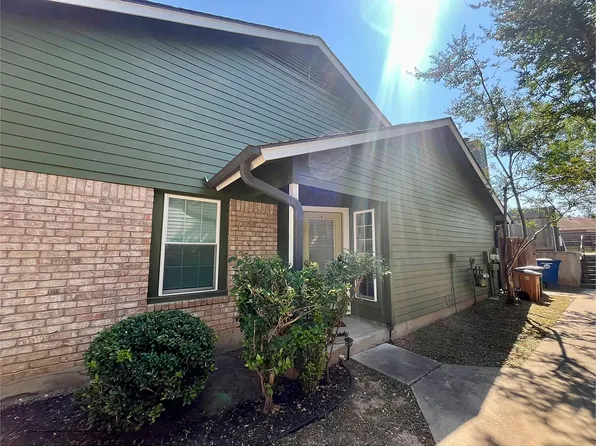 5803 W Gate Blvd #B, Austin, TX 78745