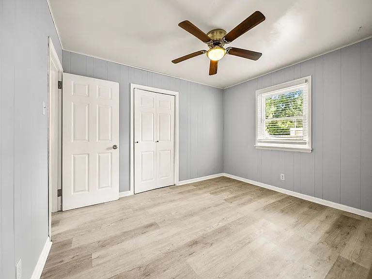 15 Village Ct — Photo 14