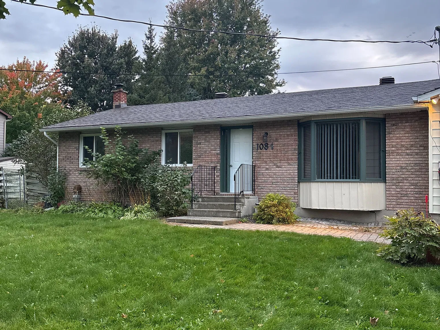 3 bed, $2,500 — Photo 1