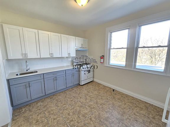 2nd image of 123 Vermont Ave Floor 3
