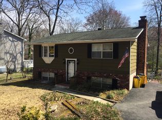 195 Magothy Beach Rd, Pasadena, MD 21122