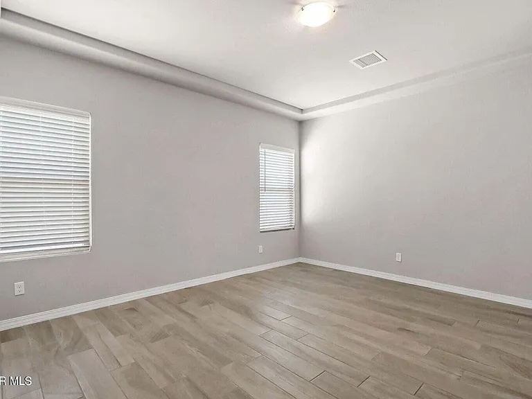 13186 Emerald Isle St — Photo 15