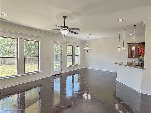 4th image of 28599 Water Oak Loop