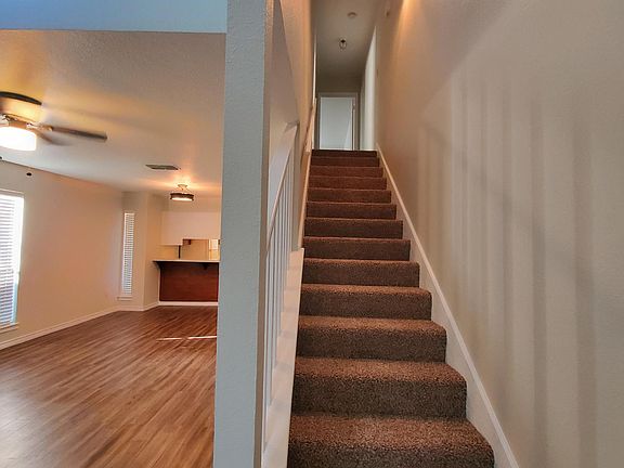 Front entry staircase