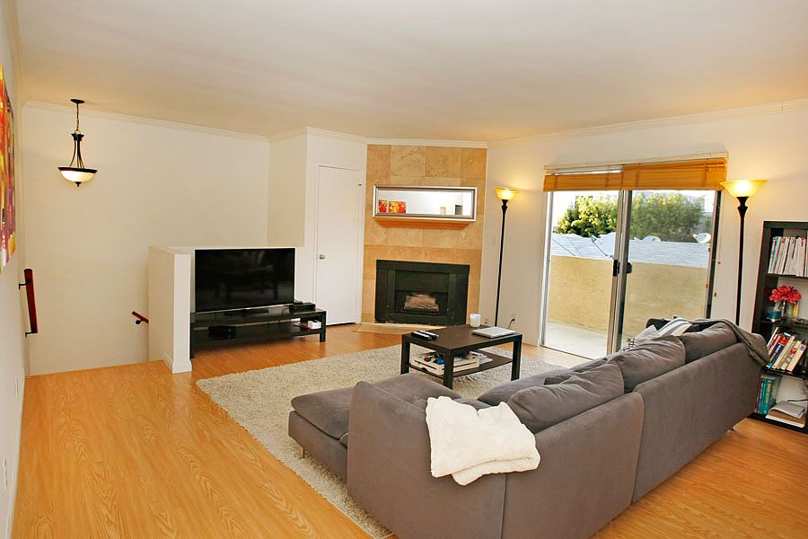 1st image of 1454 Yale St APT 4