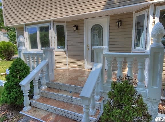 3rd image of 5 Miller Cir