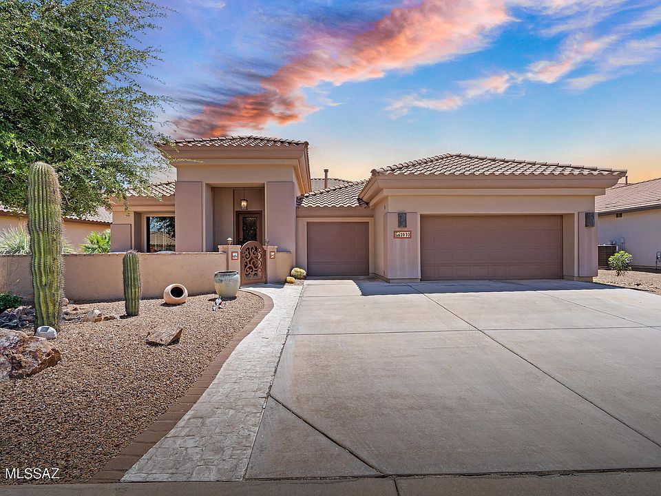 1st image of 2610 E Genevieve Way