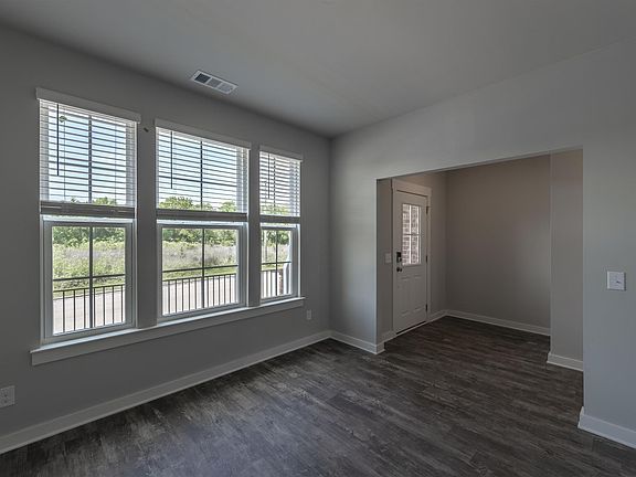 2nd image of 2012 Hardwick Ln Lot 11