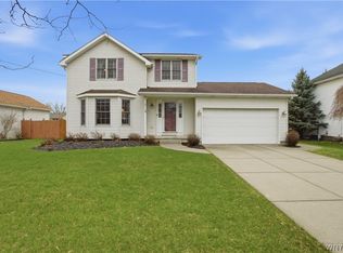 257 Crabapple Ln, Cheektowaga, NY