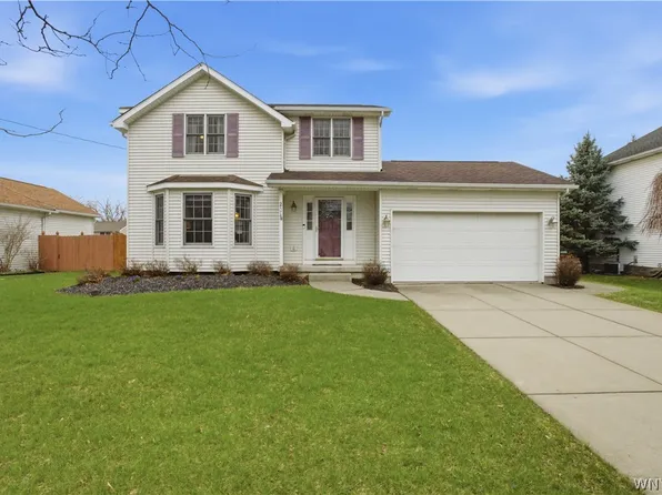 257 Crabapple Ln, Cheektowaga, NY 14227