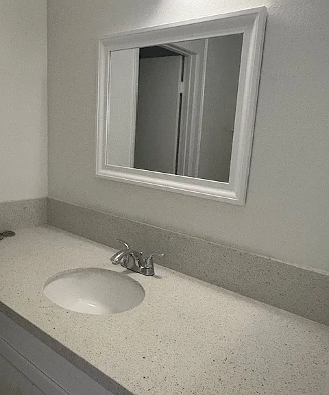 817 Walnut St #19 — Photo 7