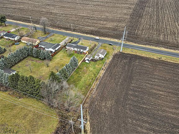 4th image of 2851 W West Ave