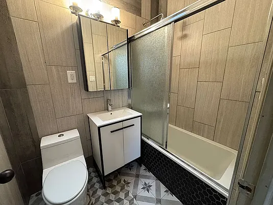 Rented by CW Realty Property Management LLC | media 36