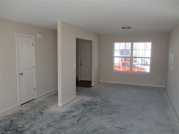 2nd image of 3428 Anita Glen Dr