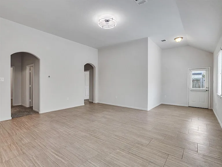 10026 Thicket Park Ln — Photo 13