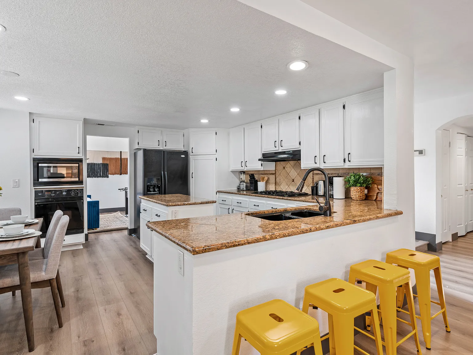 28832 Harwick Dr — Photo 4