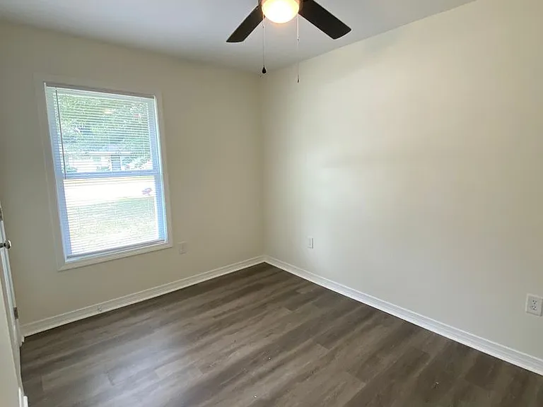 2468 Morningside Dr — Photo 10
