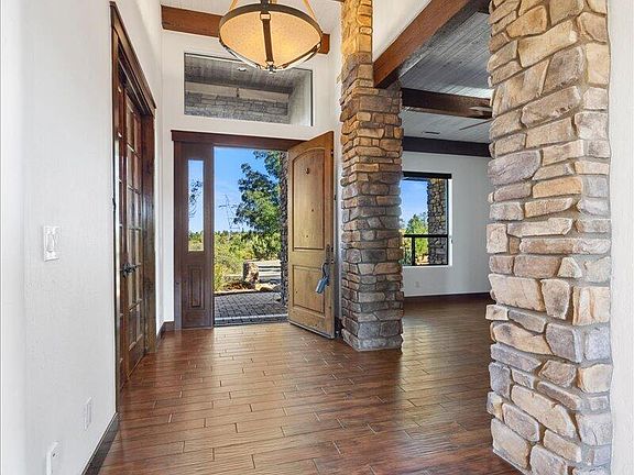 3rd image of 5605 W Darius Cir