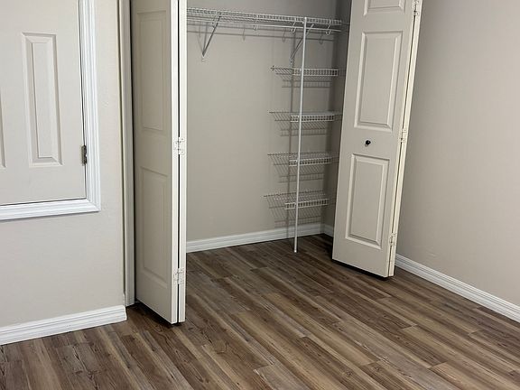 3rd image of 14408 Clarkson Dr