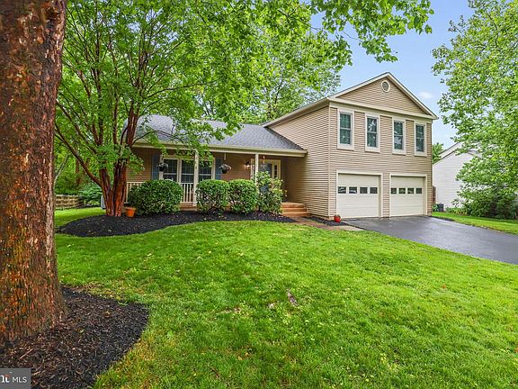 3rd image of 12755 Flat Meadow Ln