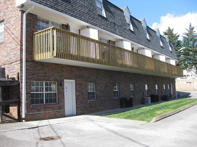 1st image of 400 E Scott Ave APT 16
