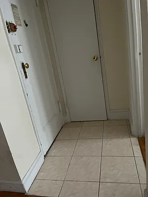 Rented by Apartments by Us | media 13