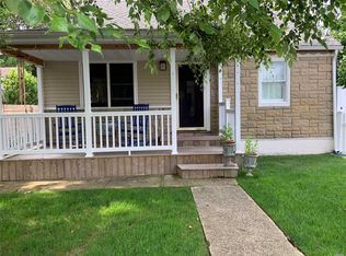 145 Pleasantview Ct, Copiague, NY 11726