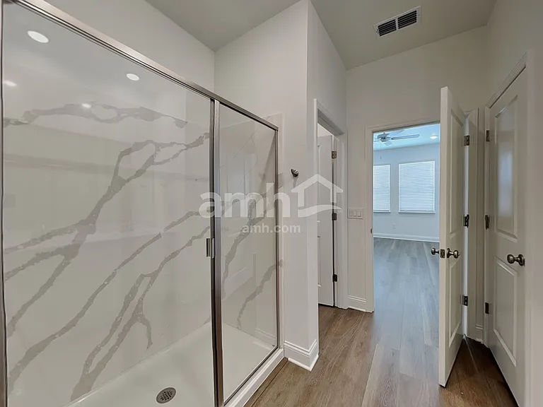 16393 Aubergine Aly — Photo 13